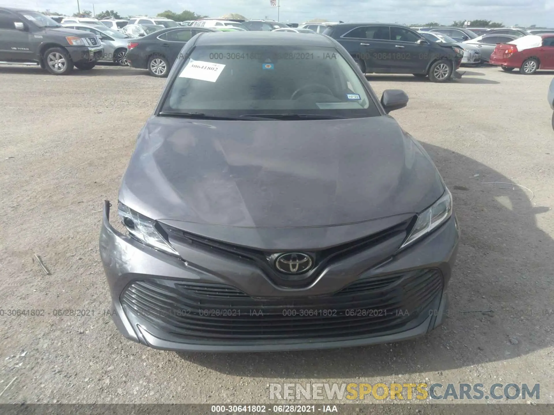 6 fotografías del automóvil dañado 4T1C11AK3LU400126 TOYOTA CAMRY 2020