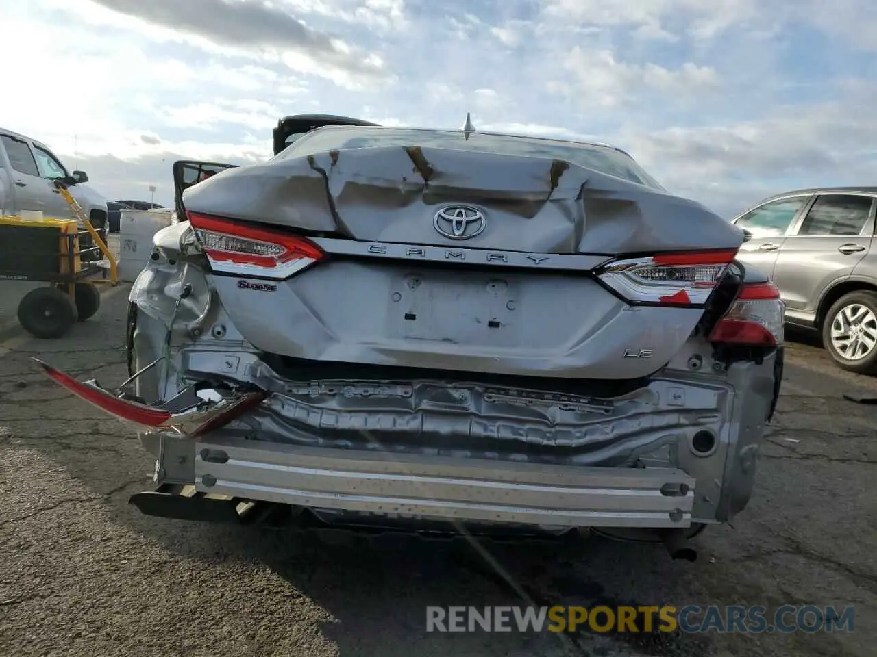 6 fotografías del automóvil dañado 4T1C11AK3LU502364 TOYOTA CAMRY 2020