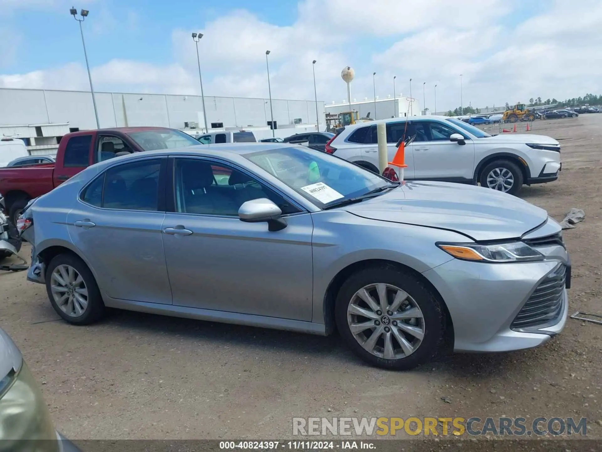 14 fotografías del automóvil dañado 4T1C11AK3LU508231 TOYOTA CAMRY 2020
