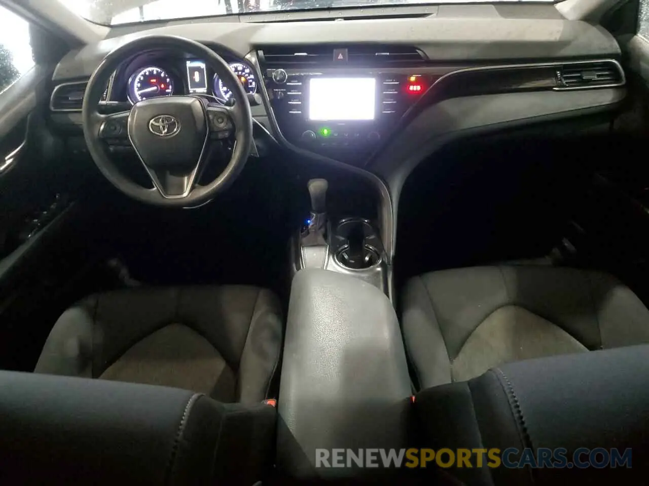 8 fotografías del automóvil dañado 4T1C11AK3LU864775 TOYOTA CAMRY 2020