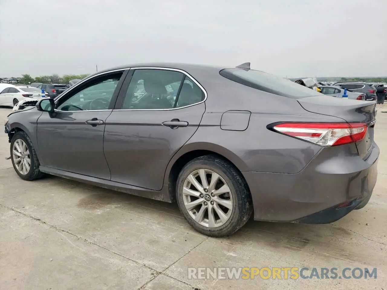 2 fotografías del automóvil dañado 4T1C11AK3LU872536 TOYOTA CAMRY 2020