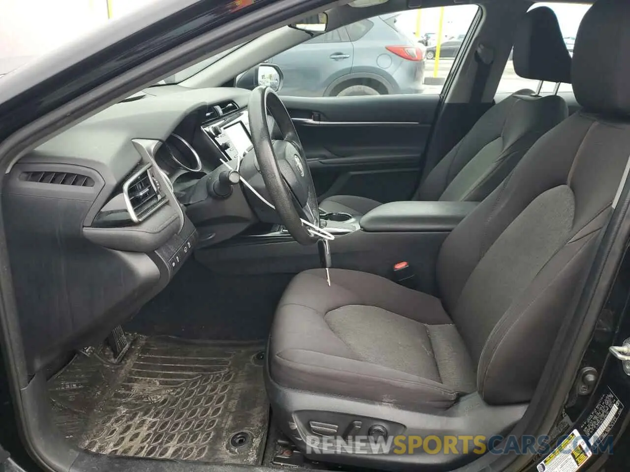 7 fotografías del automóvil dañado 4T1C11AK3LU888185 TOYOTA CAMRY 2020