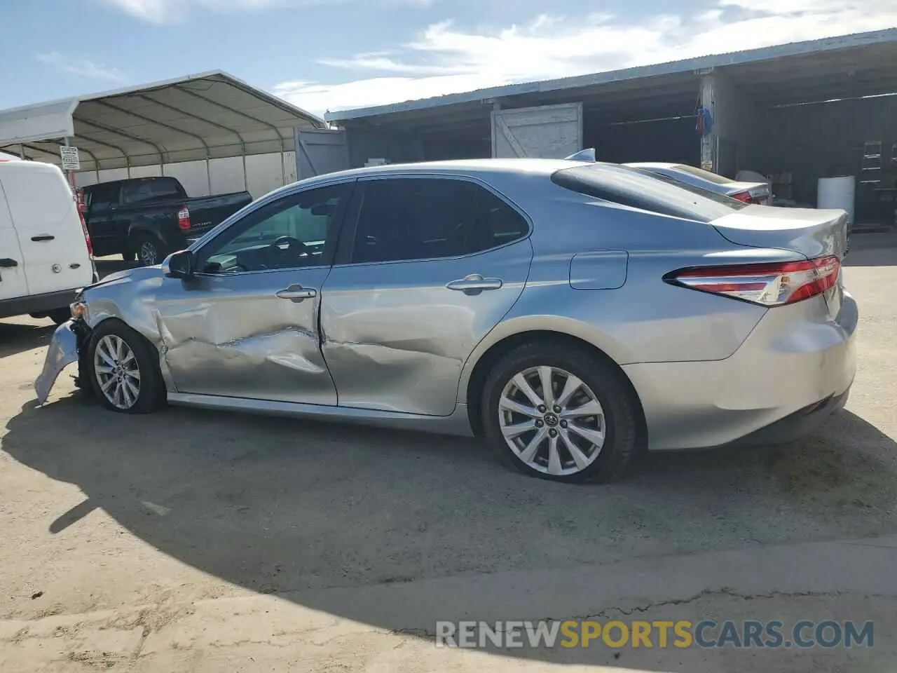 2 fotografías del automóvil dañado 4T1C11AK3LU888588 TOYOTA CAMRY 2020