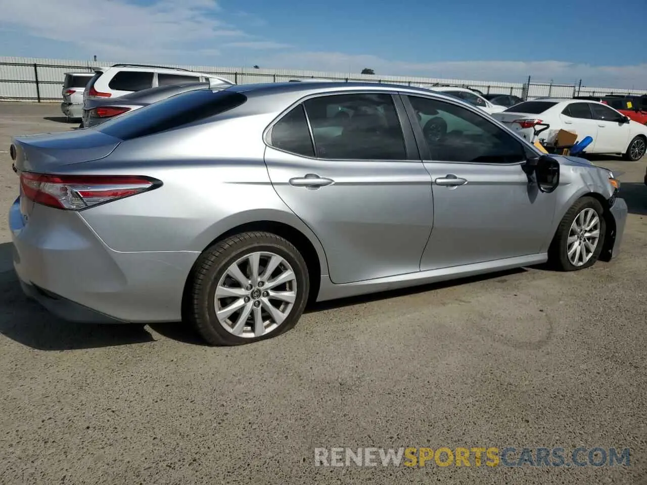 3 fotografías del automóvil dañado 4T1C11AK3LU888588 TOYOTA CAMRY 2020