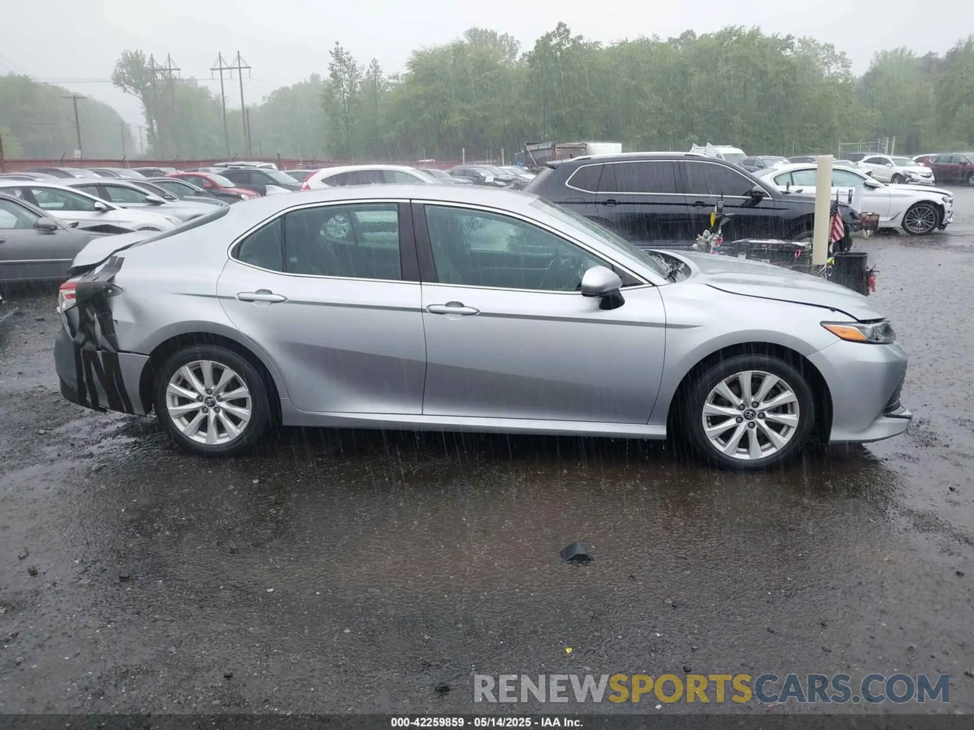 13 fotografías del automóvil dañado 4T1C11AK3LU897789 TOYOTA CAMRY 2020