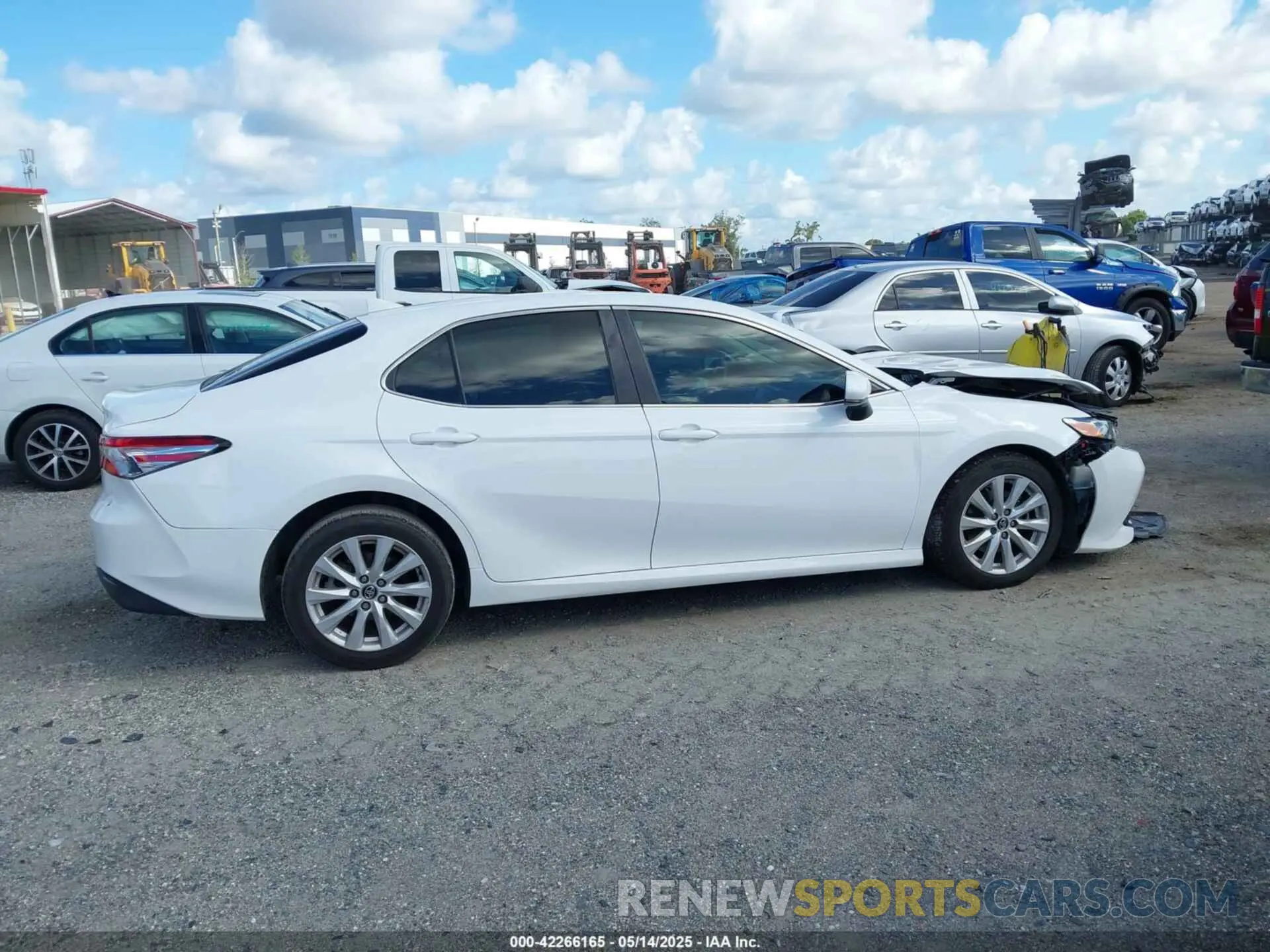 13 fotografías del automóvil dañado 4T1C11AK3LU912842 TOYOTA CAMRY 2020