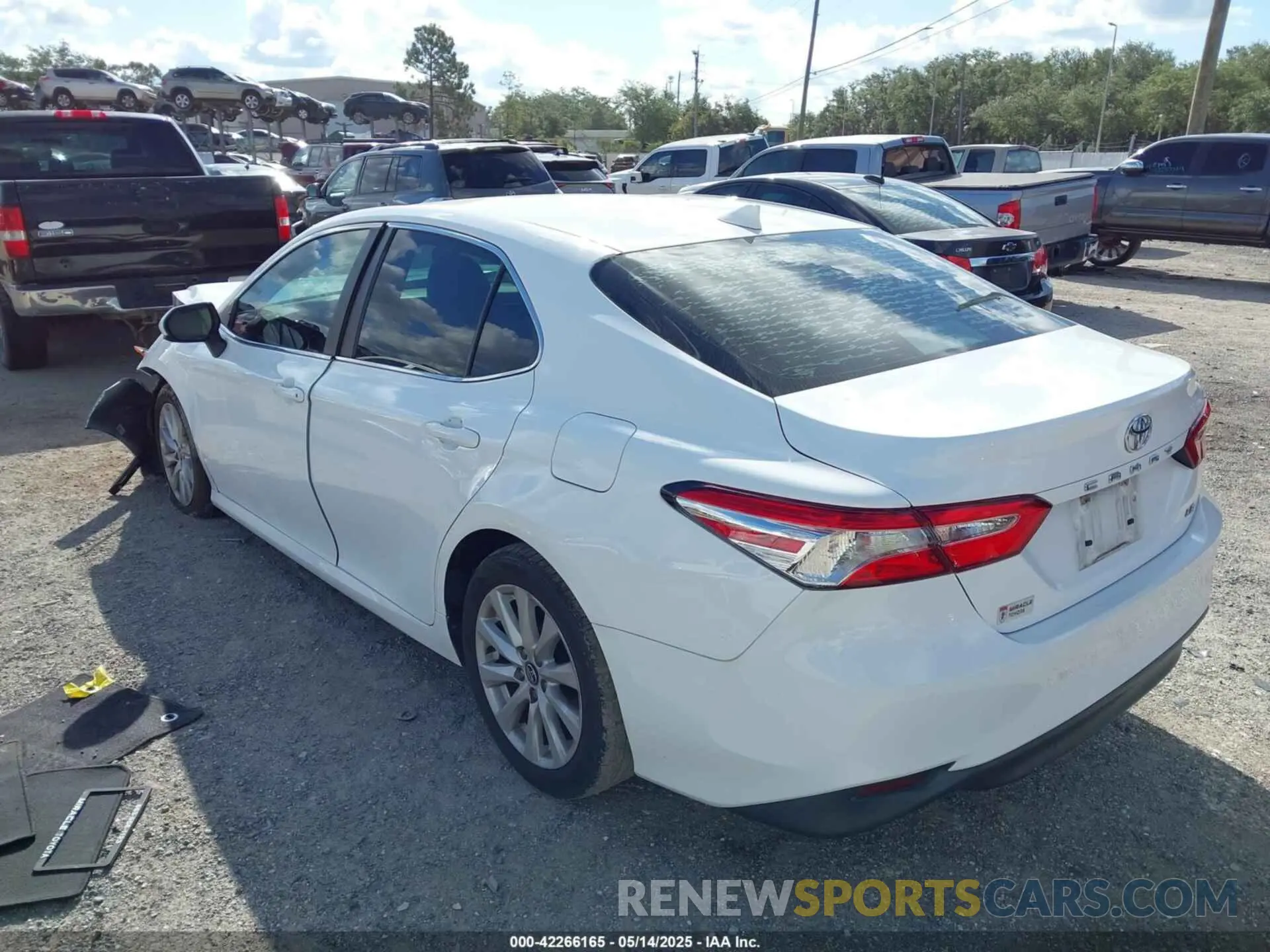 3 fotografías del automóvil dañado 4T1C11AK3LU912842 TOYOTA CAMRY 2020