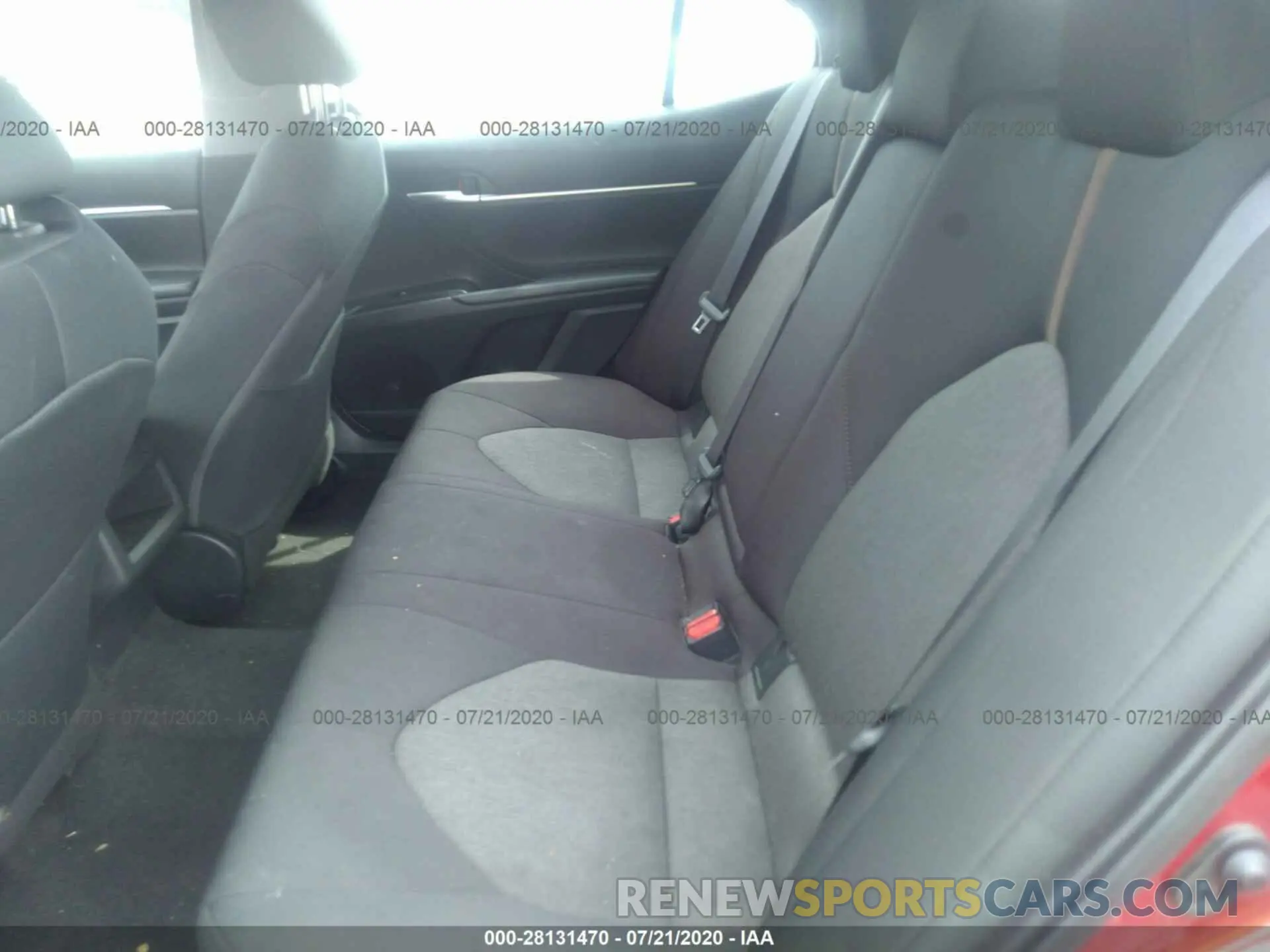 8 fotografías del automóvil dañado 4T1C11AK3LU917202 TOYOTA CAMRY 2020