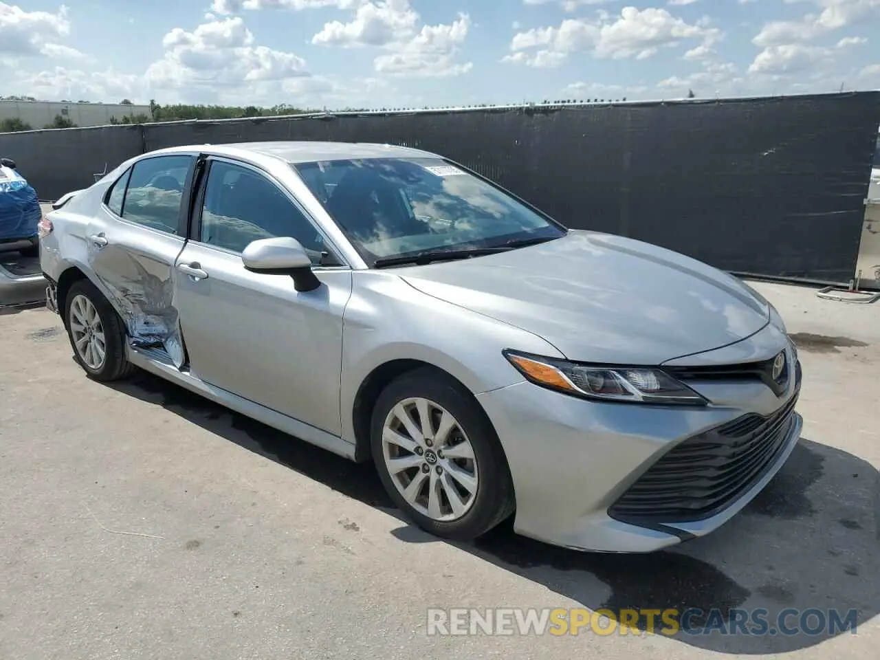 4 fotografías del automóvil dañado 4T1C11AK3LU924666 TOYOTA CAMRY 2020