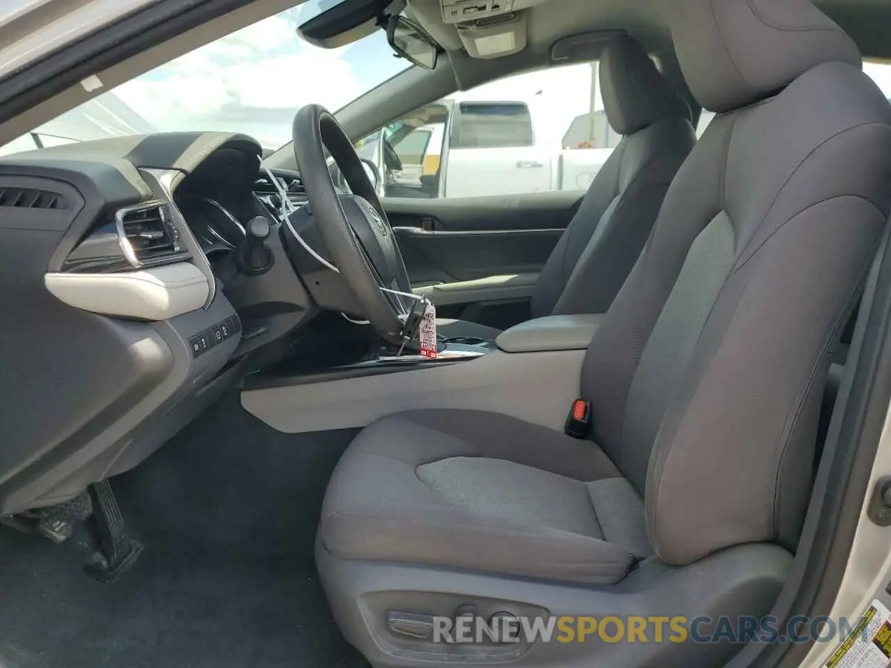 7 fotografías del automóvil dañado 4T1C11AK3LU924666 TOYOTA CAMRY 2020