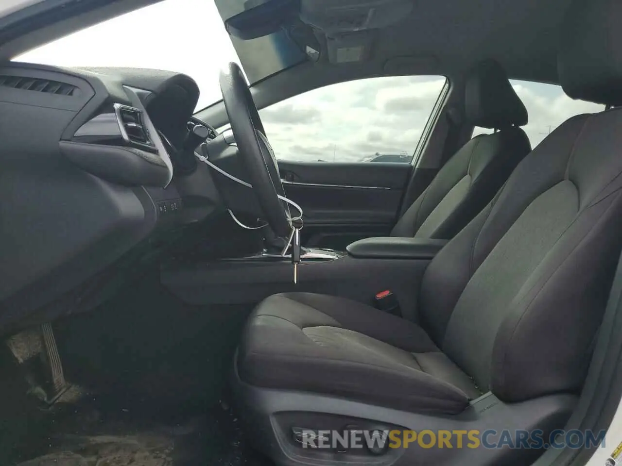 7 fotografías del automóvil dañado 4T1C11AK3LU929804 TOYOTA CAMRY 2020