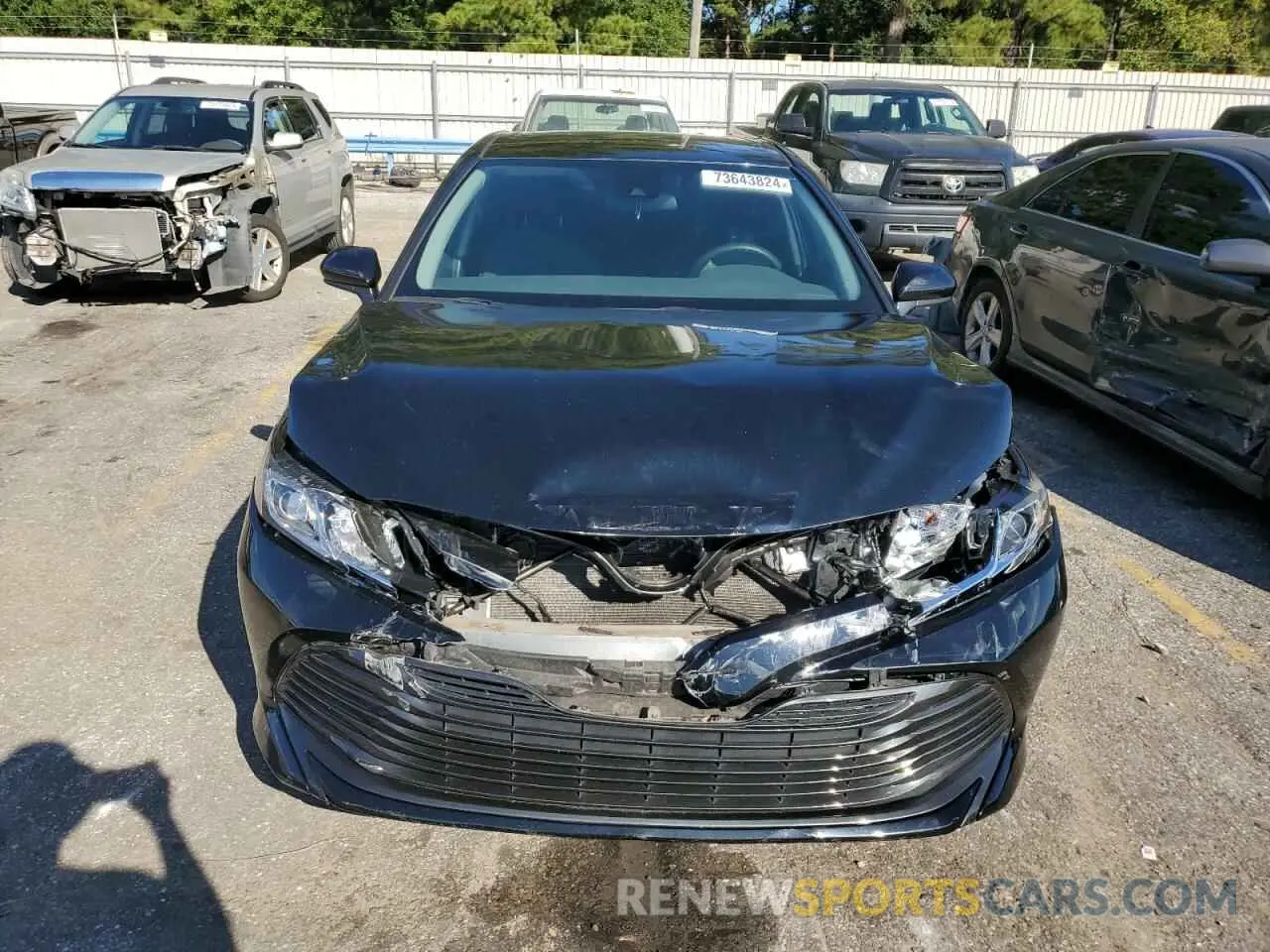 5 fotografías del automóvil dañado 4T1C11AK3LU932721 TOYOTA CAMRY 2020
