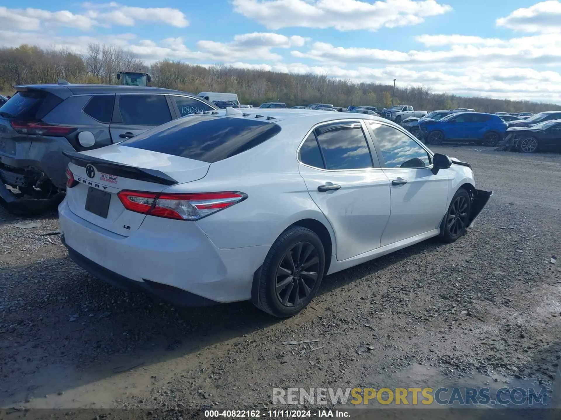 4 fotografías del automóvil dañado 4T1C11AK3LU940849 TOYOTA CAMRY 2020