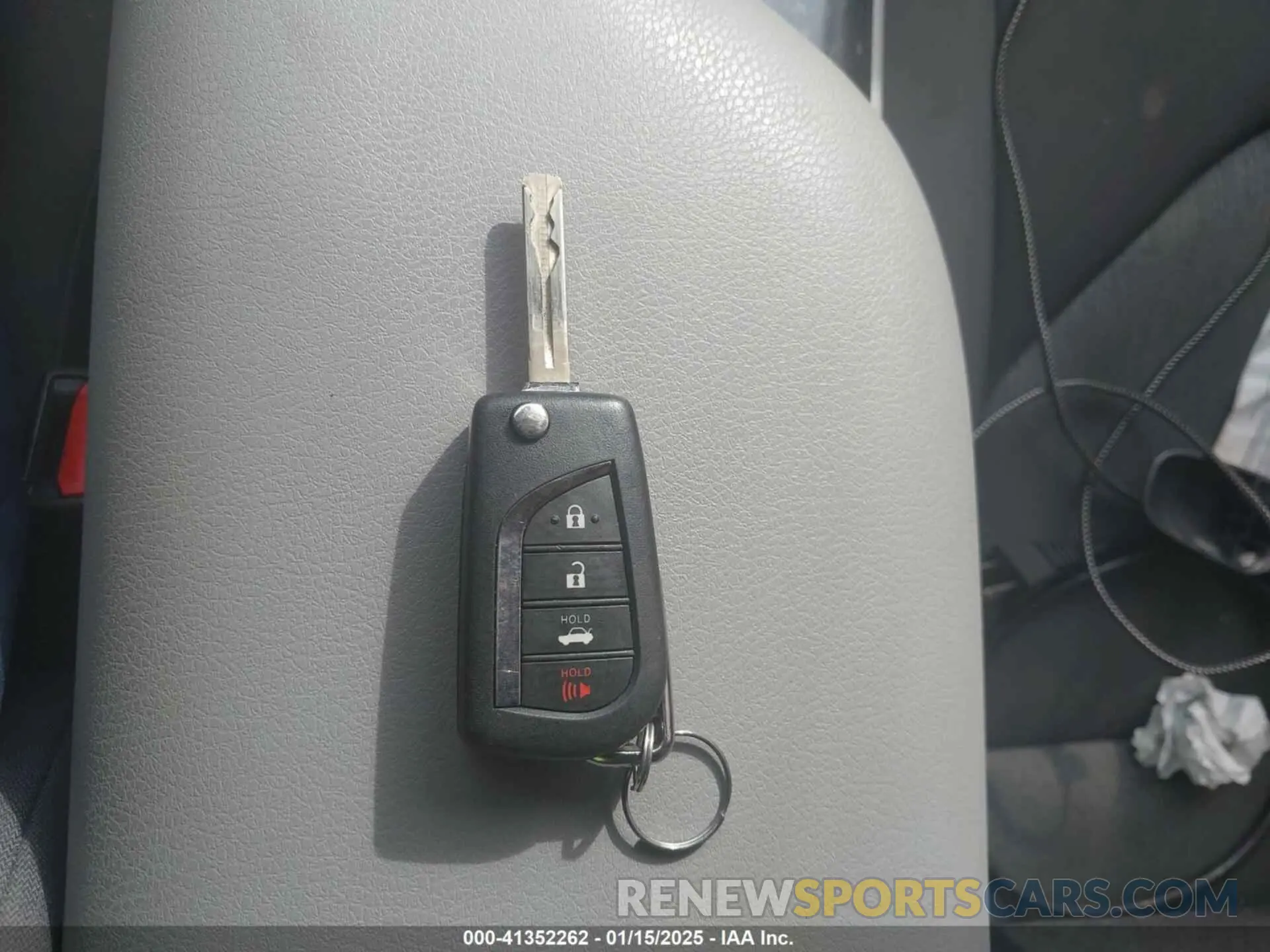 11 fotografías del automóvil dañado 4T1C11AK3LU974368 TOYOTA CAMRY 2020