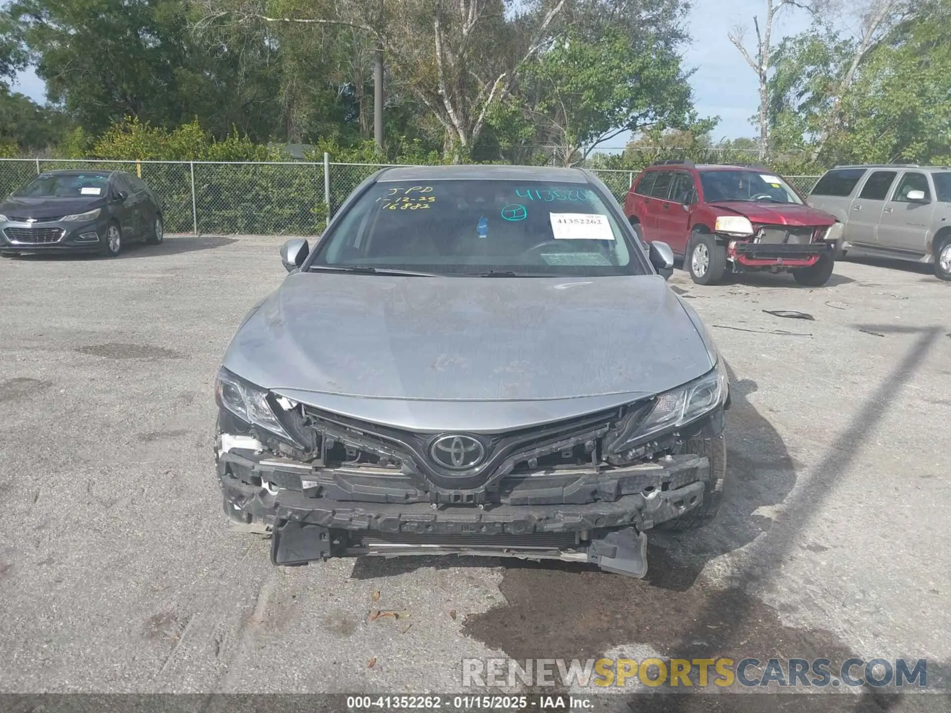 6 fotografías del automóvil dañado 4T1C11AK3LU974368 TOYOTA CAMRY 2020