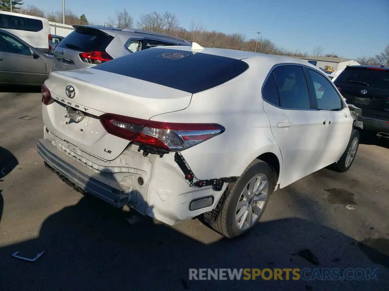 3 fotografías del automóvil dañado 4T1C11AK3LU984320 TOYOTA CAMRY 2020