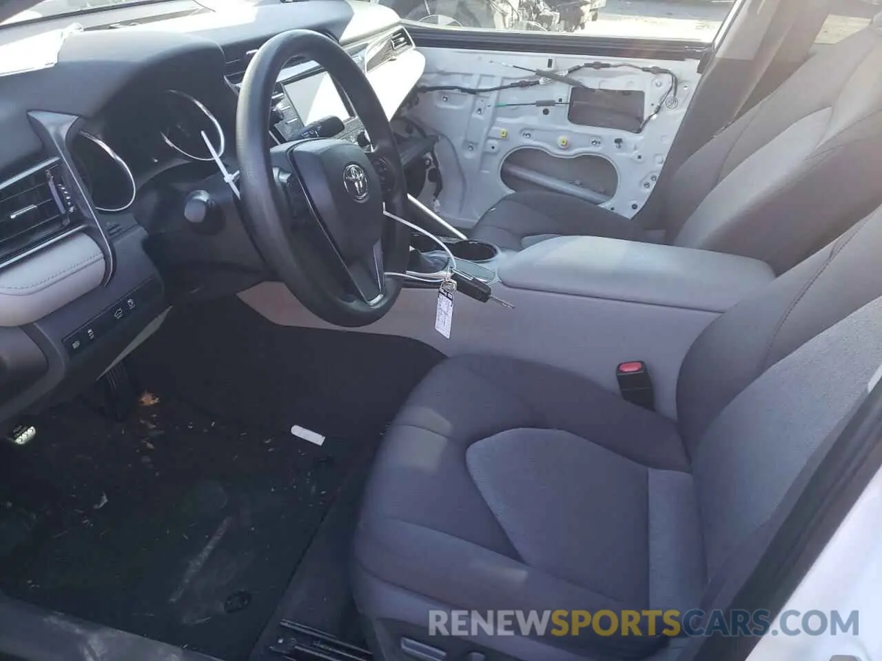 7 fotografías del automóvil dañado 4T1C11AK3LU984320 TOYOTA CAMRY 2020