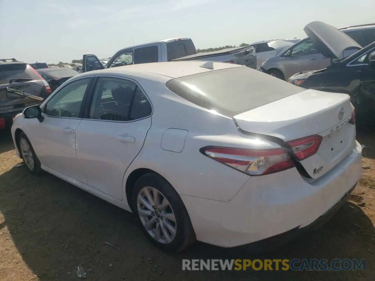 2 fotografías del automóvil dañado 4T1C11AK3LU994443 TOYOTA CAMRY 2020