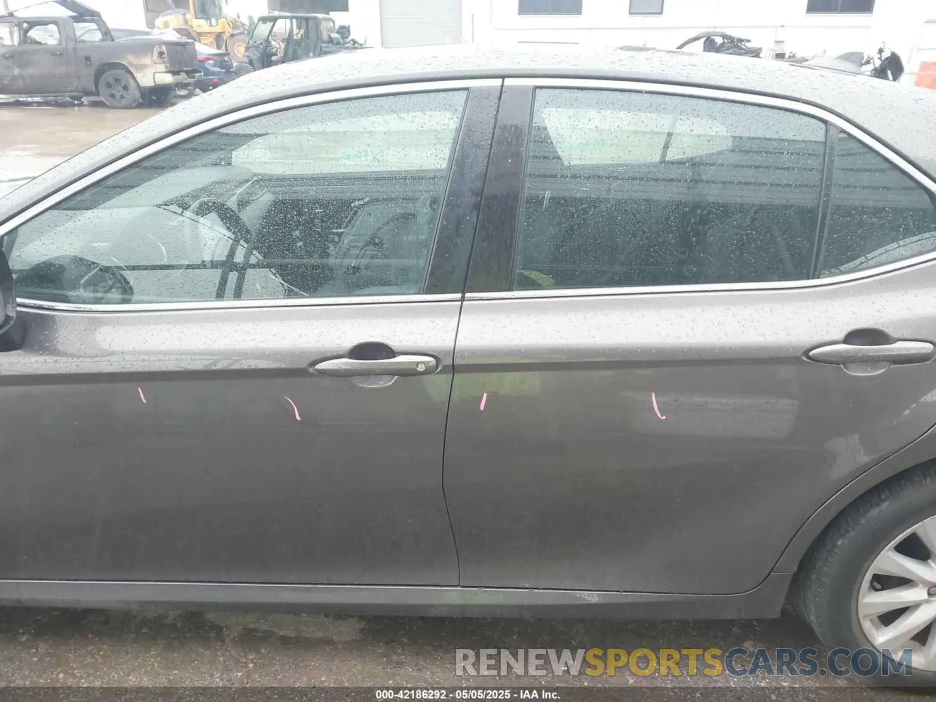 14 fotografías del automóvil dañado 4T1C11AK4LU331558 TOYOTA CAMRY 2020