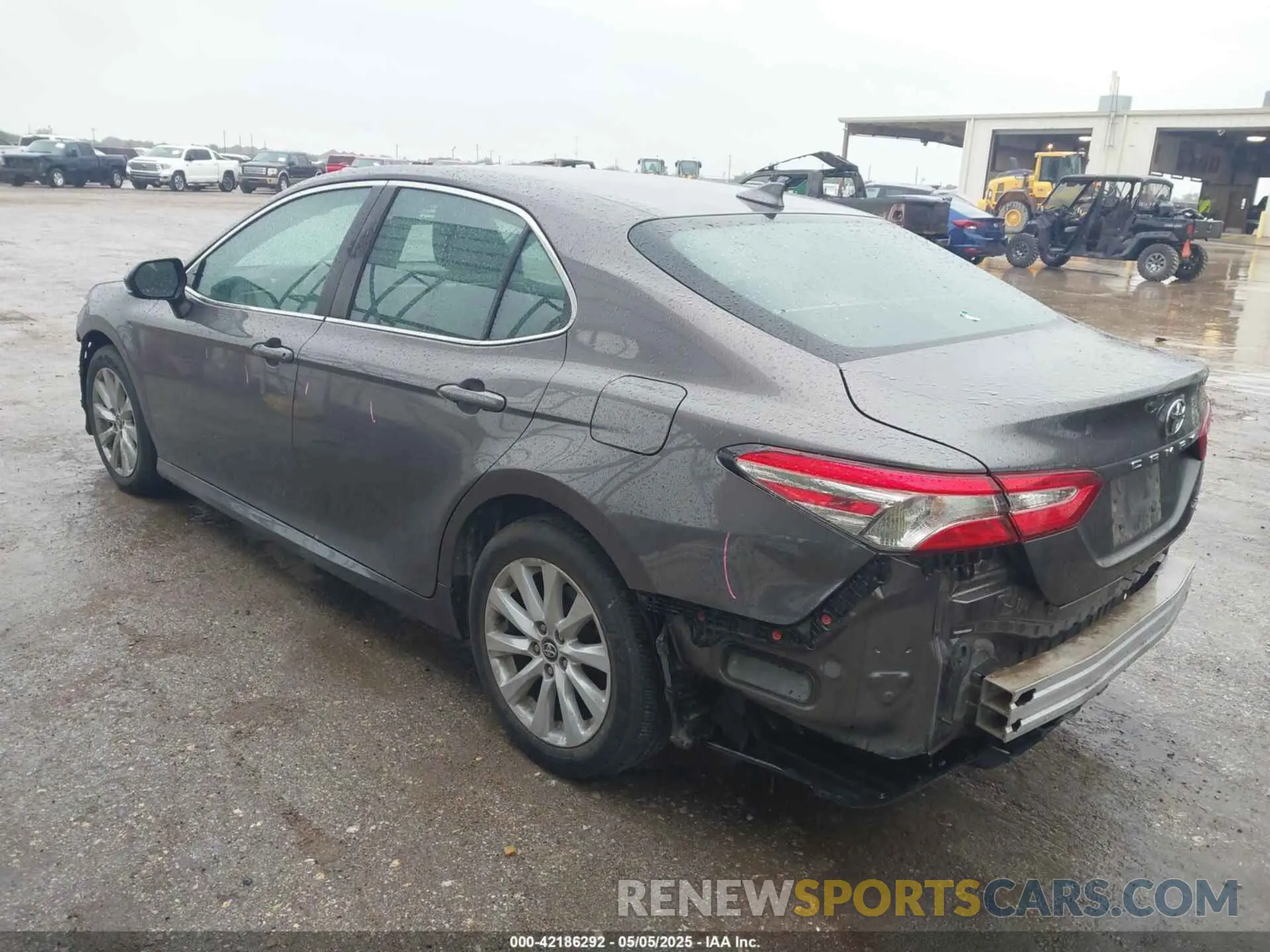 3 fotografías del automóvil dañado 4T1C11AK4LU331558 TOYOTA CAMRY 2020