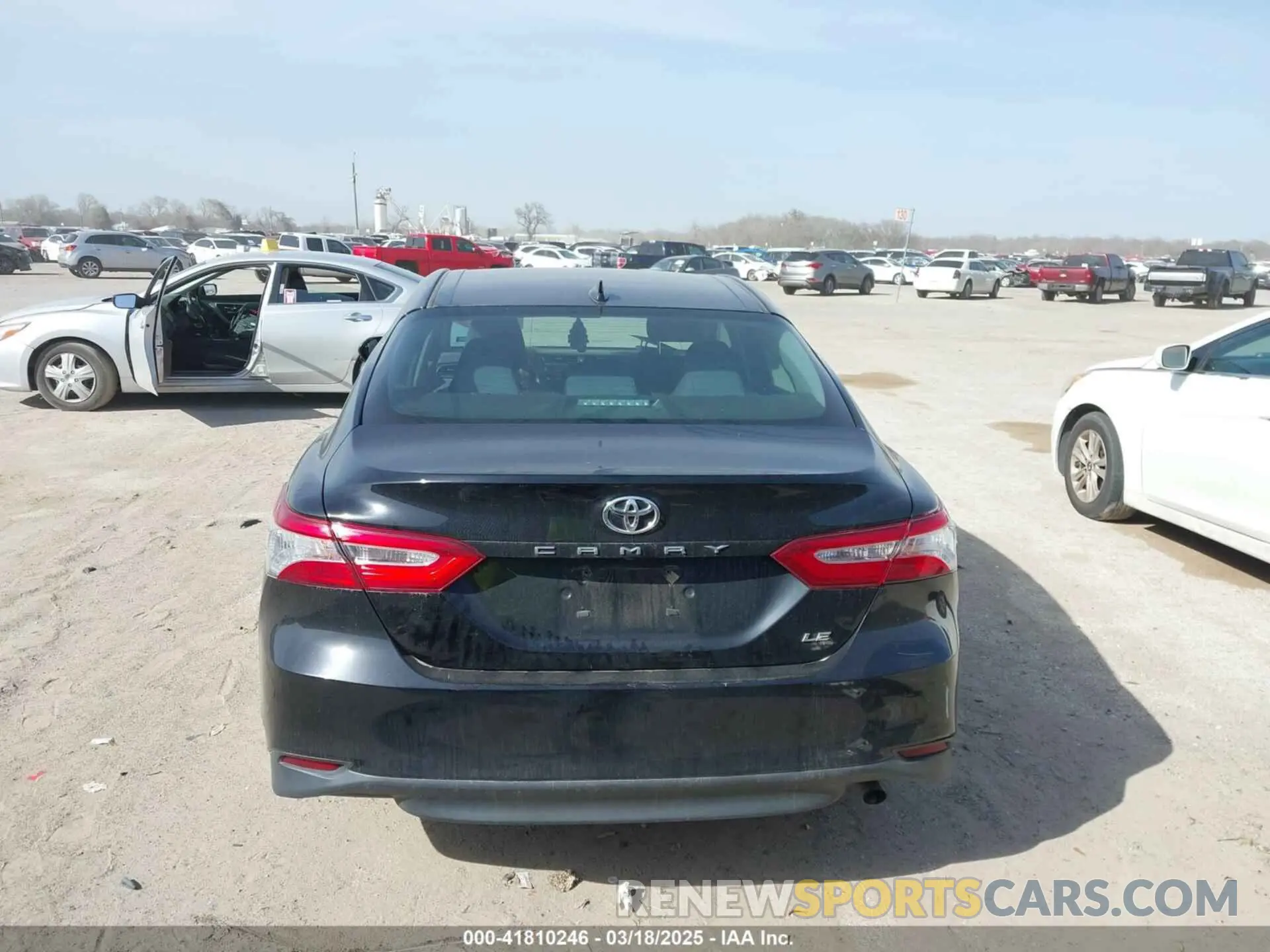 17 fotografías del automóvil dañado 4T1C11AK4LU345461 TOYOTA CAMRY 2020