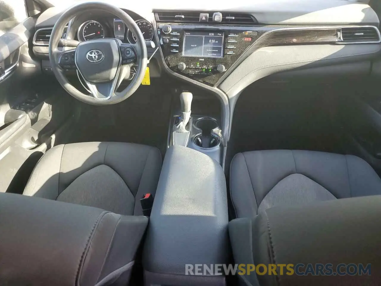 8 fotografías del automóvil dañado 4T1C11AK4LU368562 TOYOTA CAMRY 2020