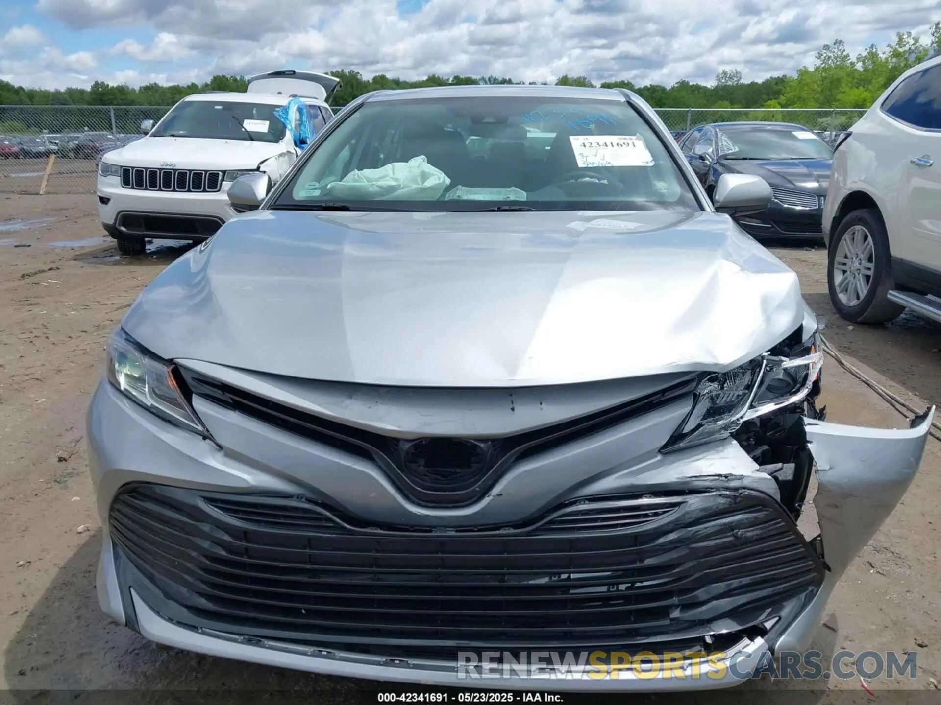 12 fotografías del automóvil dañado 4T1C11AK4LU389069 TOYOTA CAMRY 2020