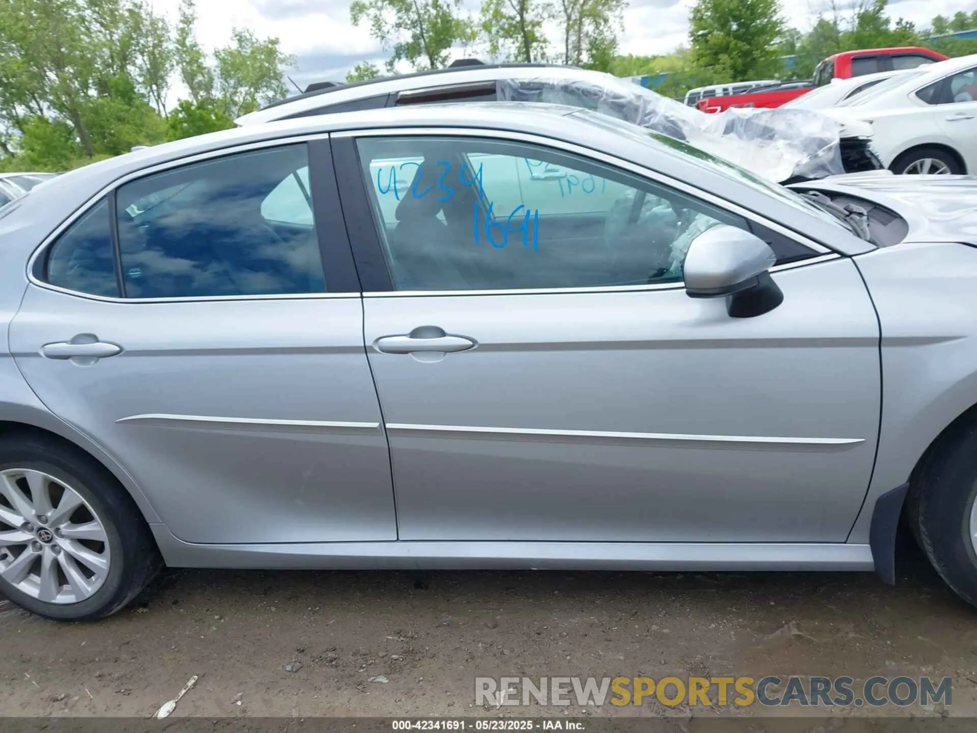 13 fotografías del automóvil dañado 4T1C11AK4LU389069 TOYOTA CAMRY 2020