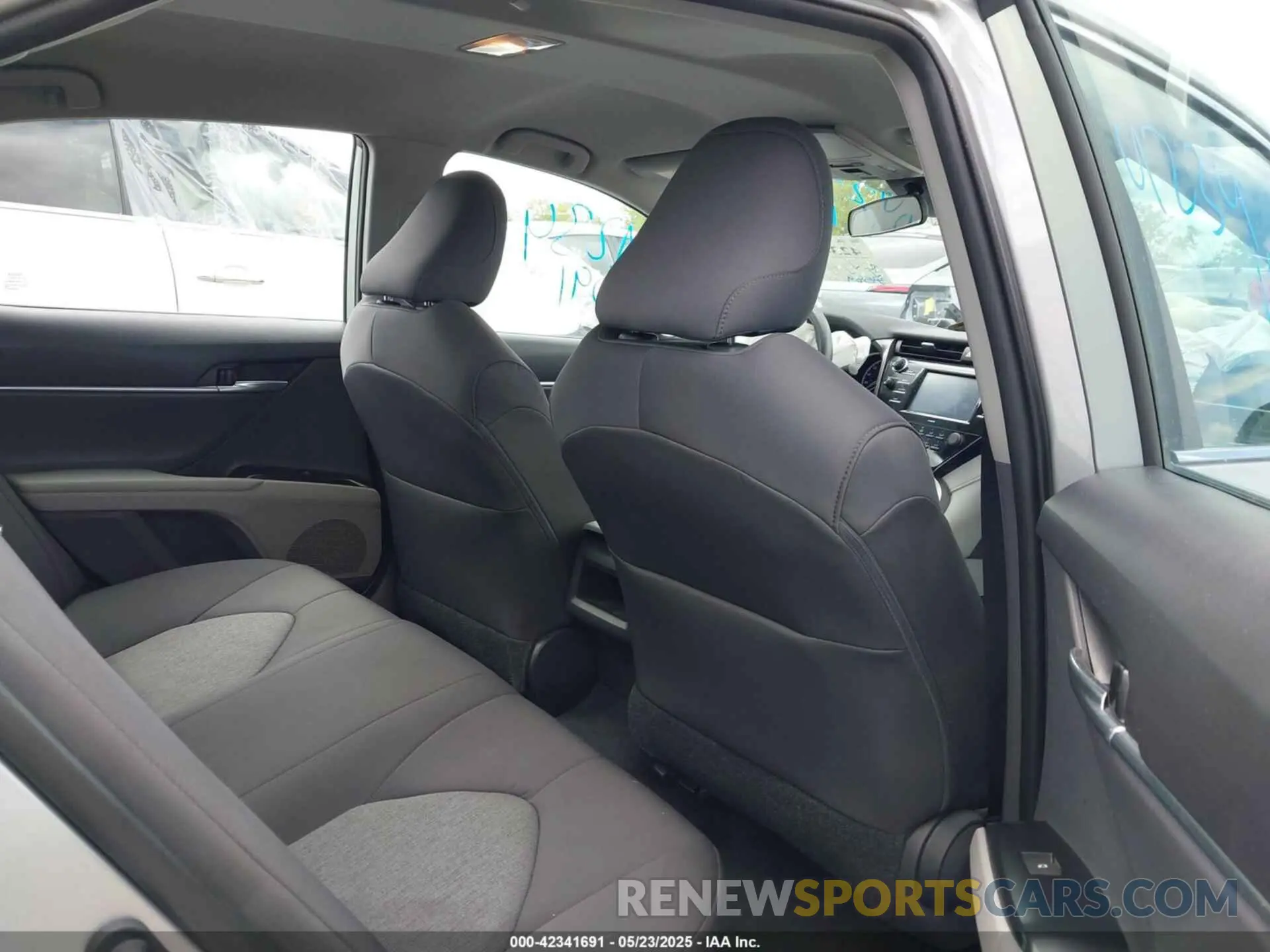 8 fotografías del automóvil dañado 4T1C11AK4LU389069 TOYOTA CAMRY 2020