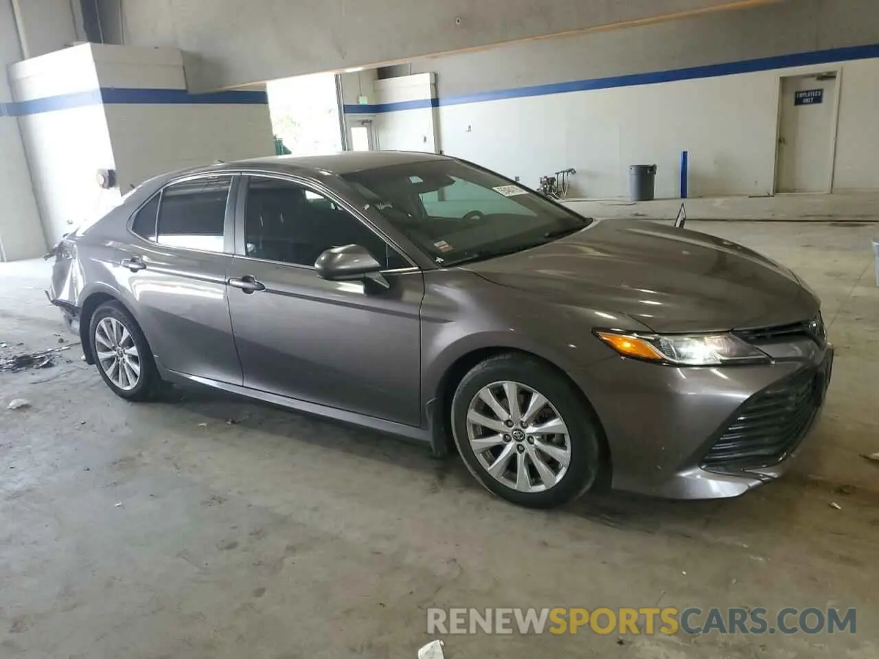 4 fotografías del automóvil dañado 4T1C11AK4LU875798 TOYOTA CAMRY 2020
