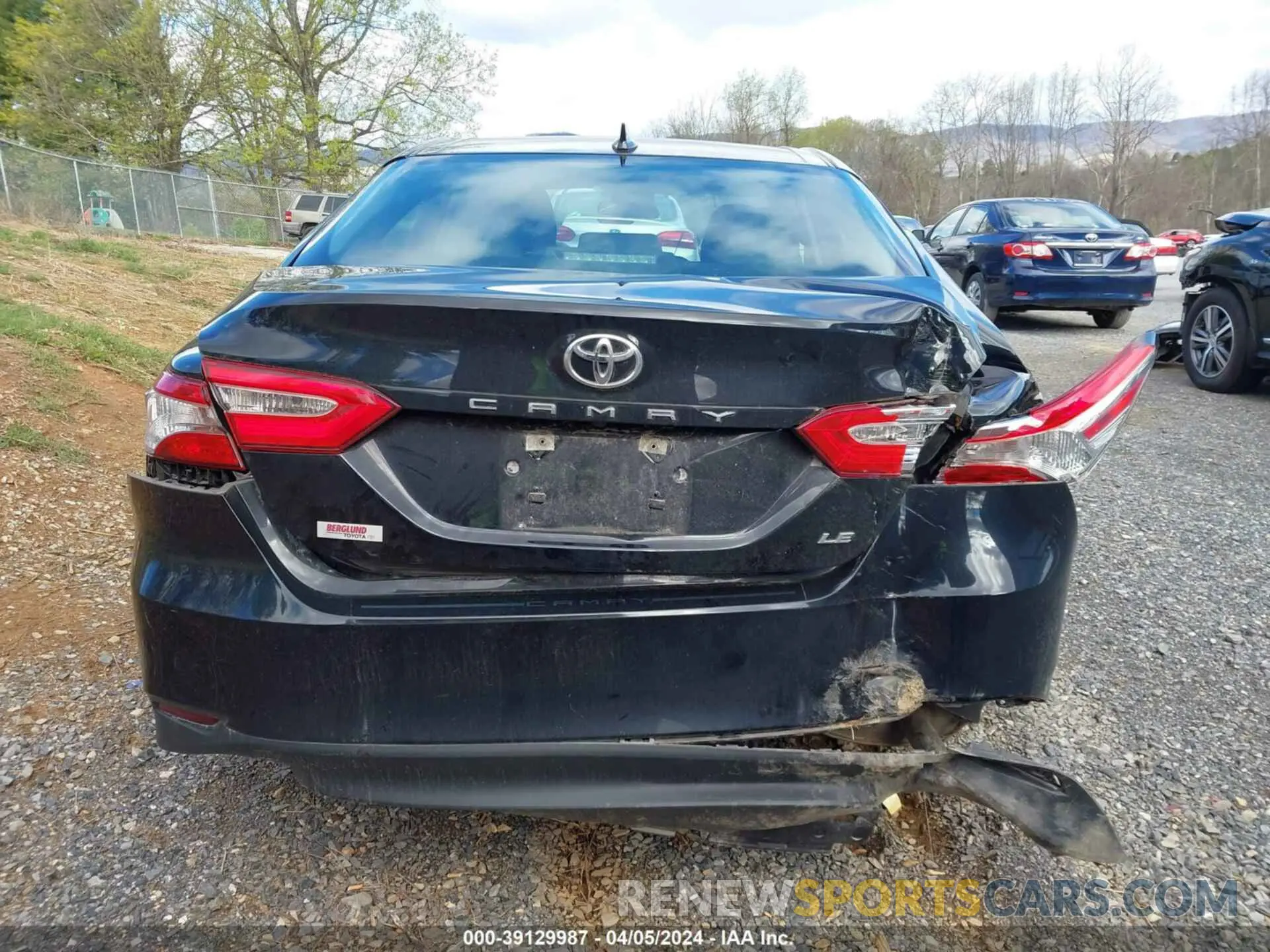 16 fotografías del automóvil dañado 4T1C11AK4LU900666 TOYOTA CAMRY 2020
