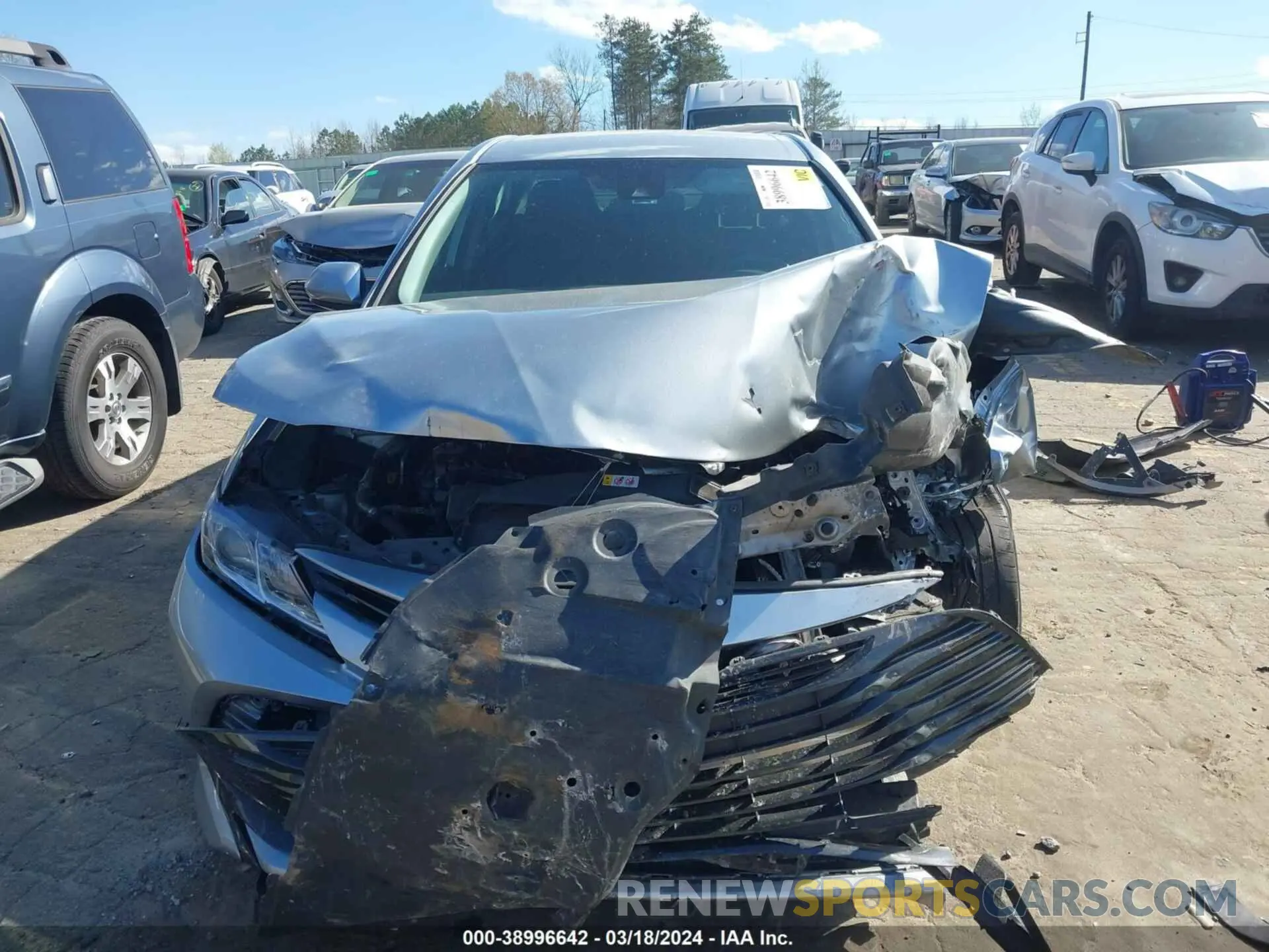 12 fotografías del automóvil dañado 4T1C11AK4LU906354 TOYOTA CAMRY 2020