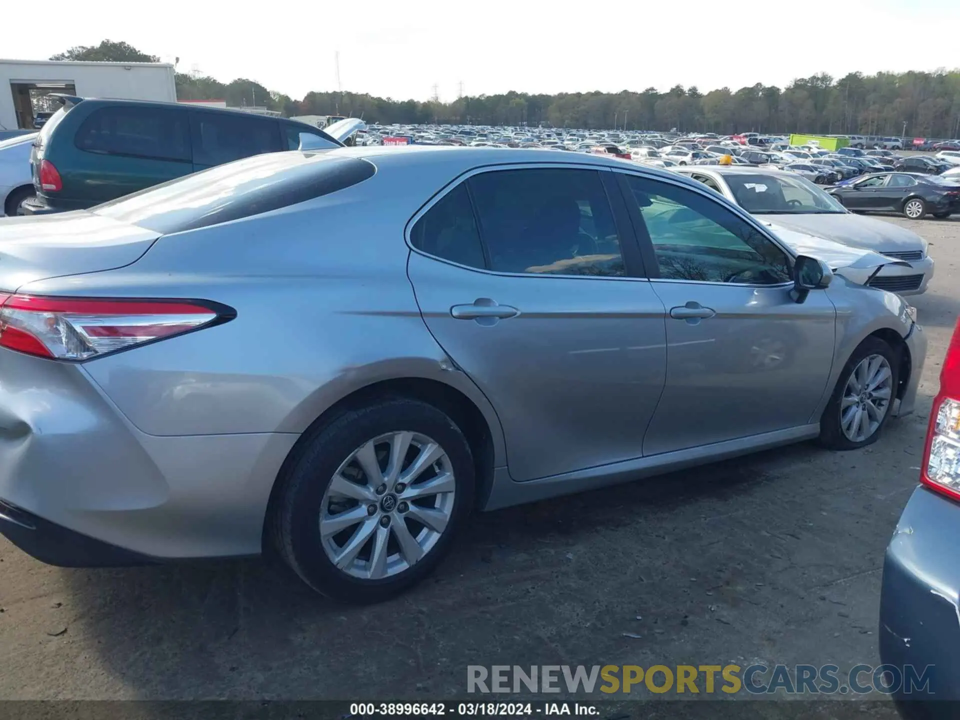 13 fotografías del automóvil dañado 4T1C11AK4LU906354 TOYOTA CAMRY 2020
