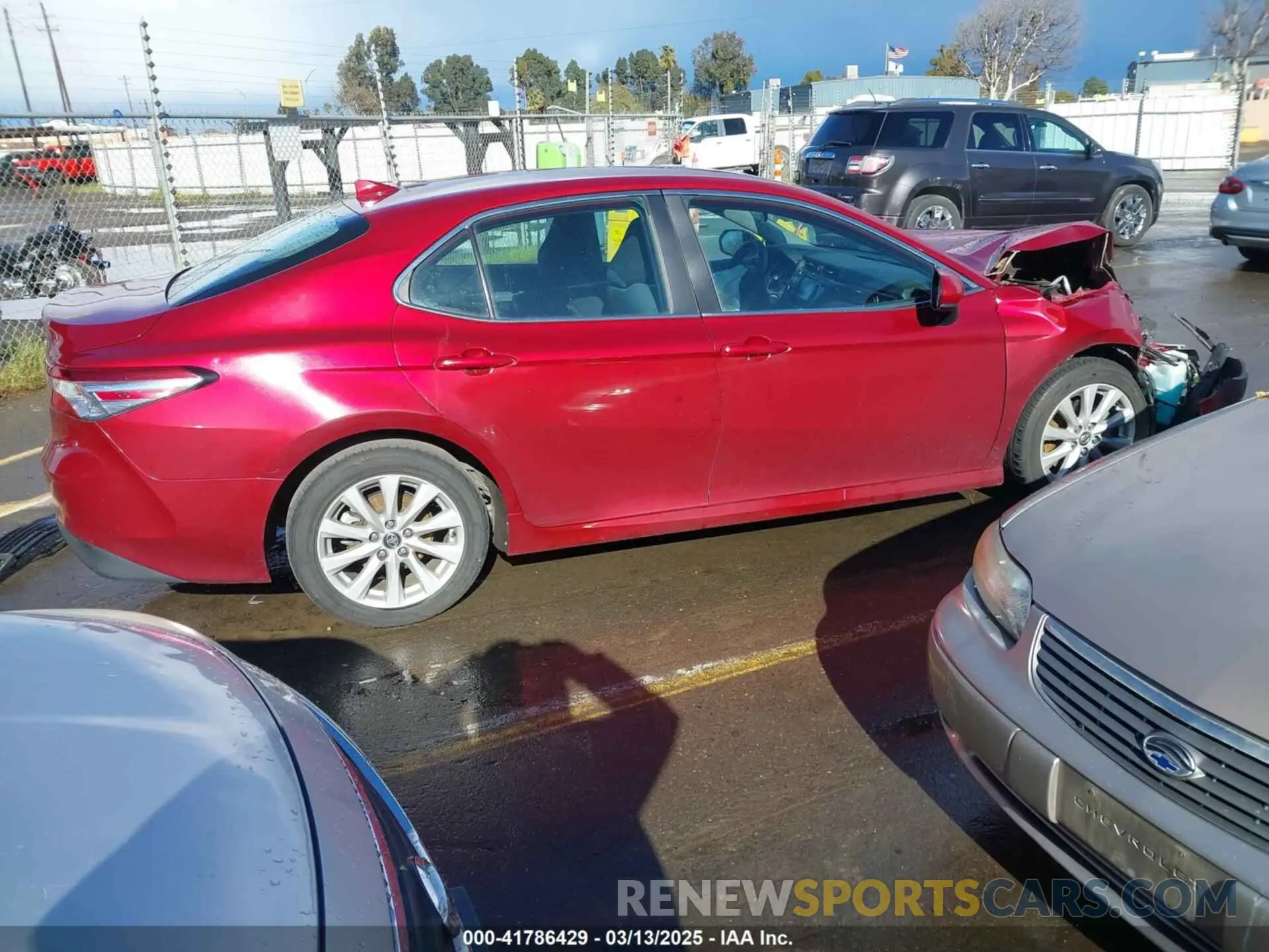 13 fotografías del automóvil dañado 4T1C11AK4LU916494 TOYOTA CAMRY 2020