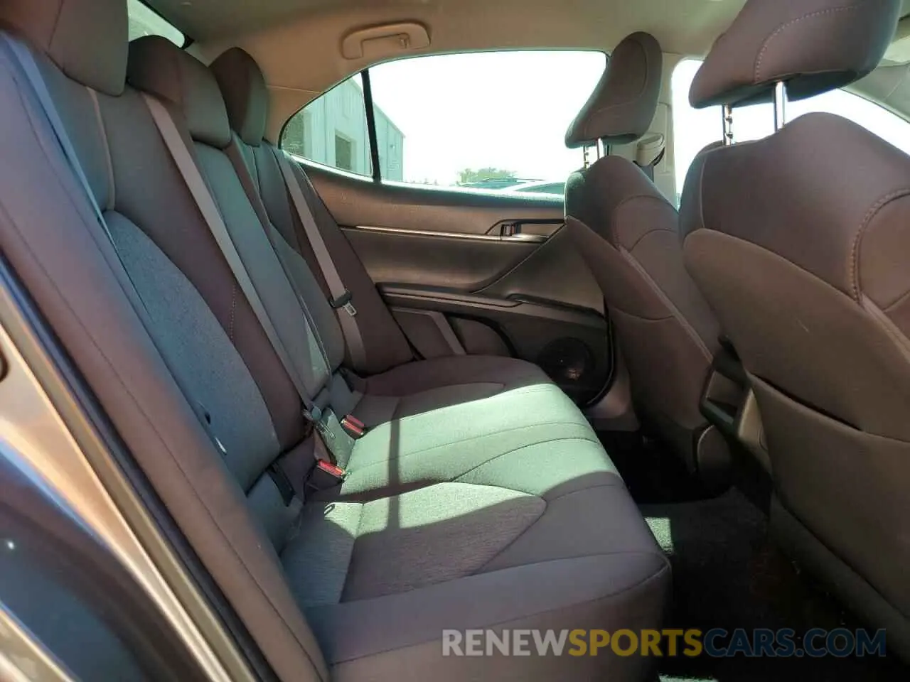 10 fotografías del automóvil dañado 4T1C11AK4LU924210 TOYOTA CAMRY 2020