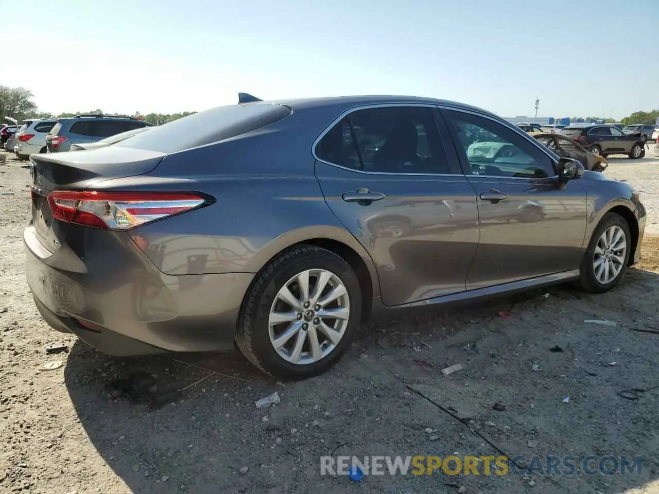 3 fotografías del automóvil dañado 4T1C11AK4LU924210 TOYOTA CAMRY 2020