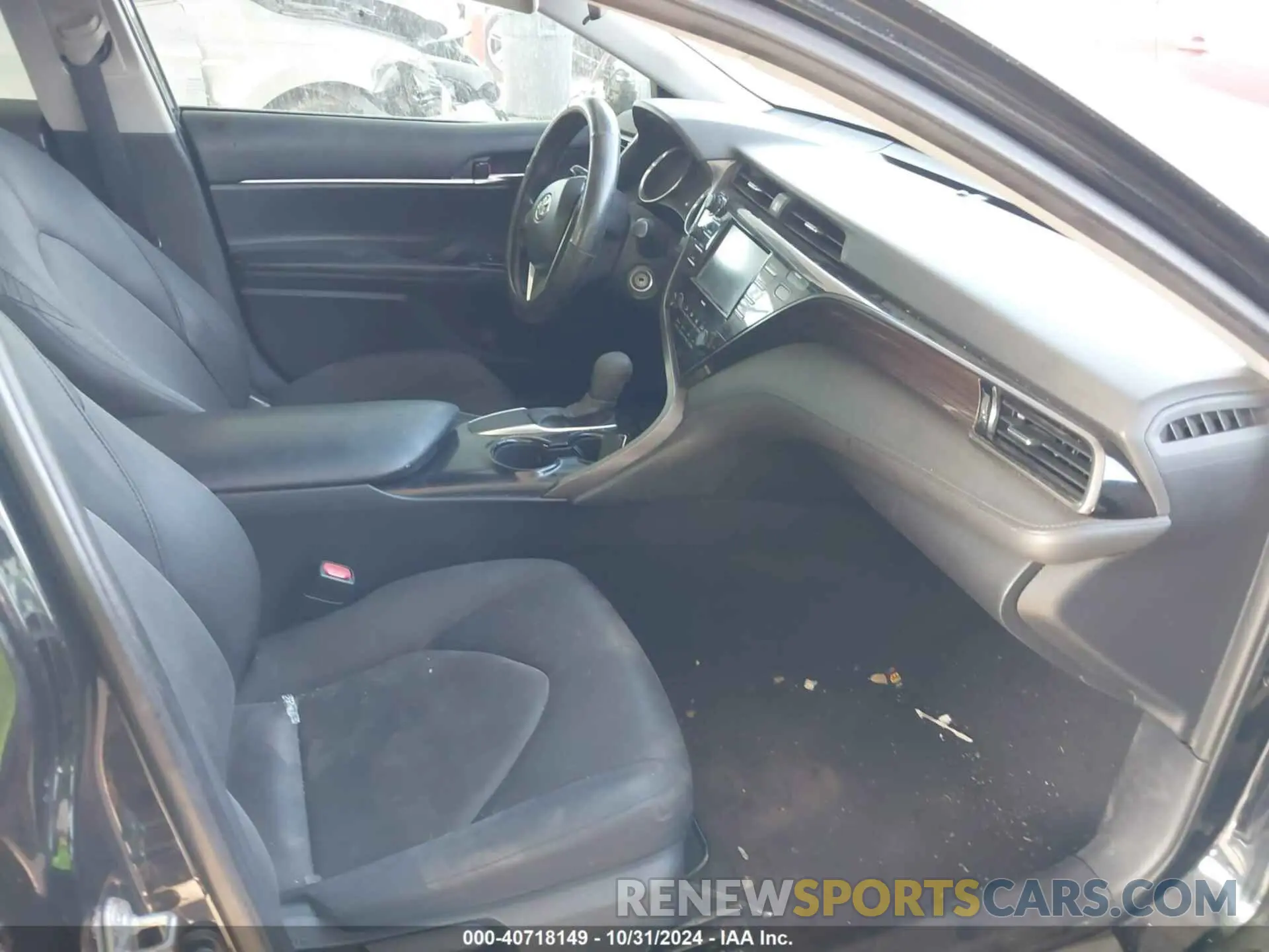 5 fotografías del automóvil dañado 4T1C11AK4LU933960 TOYOTA CAMRY 2020