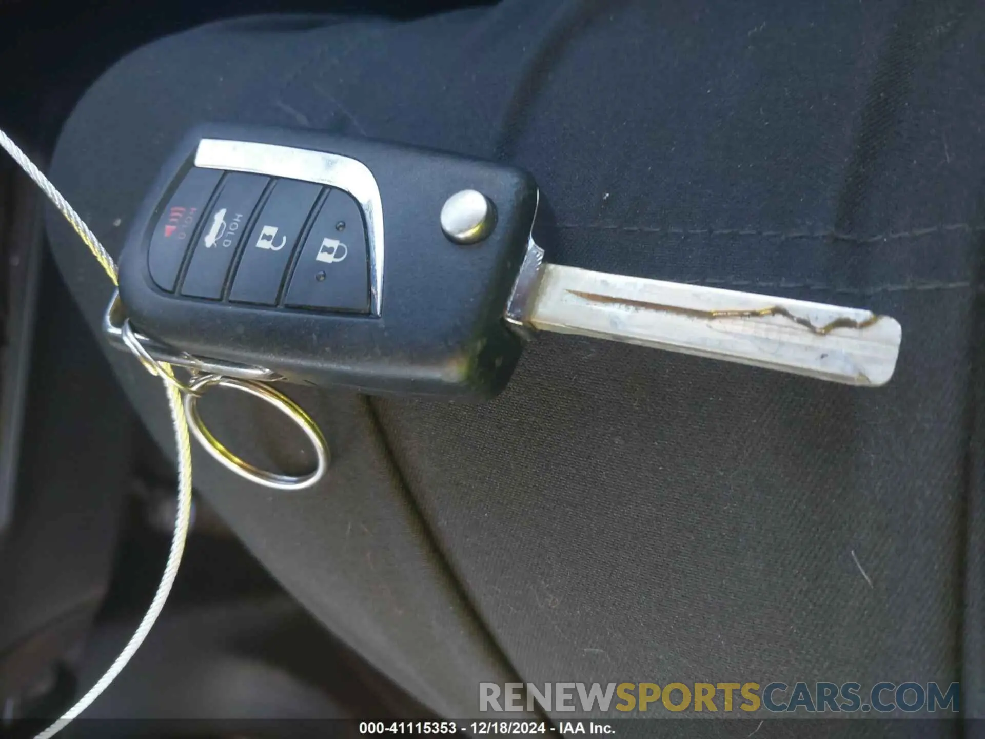 11 fotografías del automóvil dañado 4T1C11AK4LU970295 TOYOTA CAMRY 2020