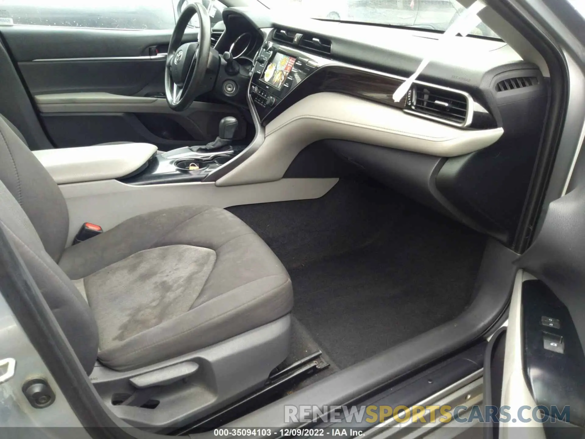5 fotografías del automóvil dañado 4T1C11AK5LU362950 TOYOTA CAMRY 2020