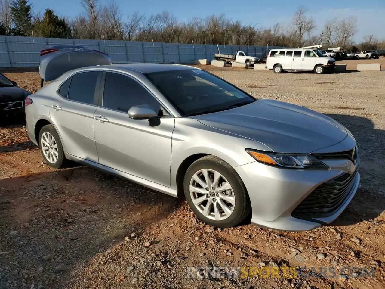 4 fotografías del automóvil dañado 4T1C11AK5LU382681 TOYOTA CAMRY 2020
