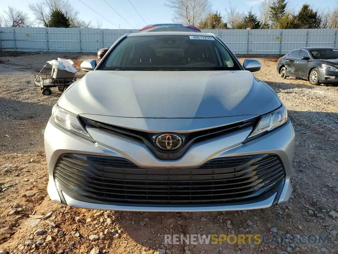 5 fotografías del automóvil dañado 4T1C11AK5LU382681 TOYOTA CAMRY 2020