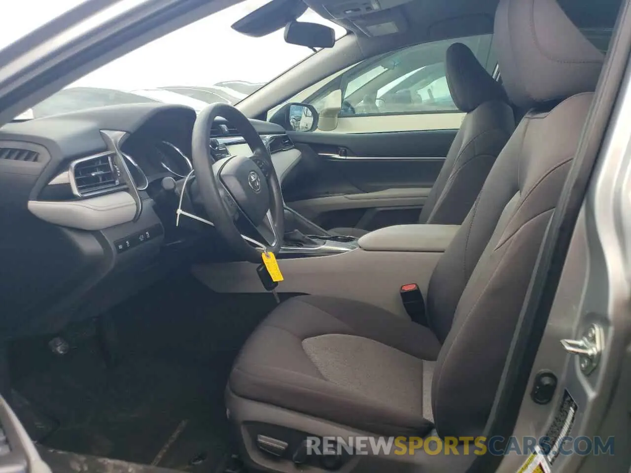 7 fotografías del automóvil dañado 4T1C11AK5LU401651 TOYOTA CAMRY 2020