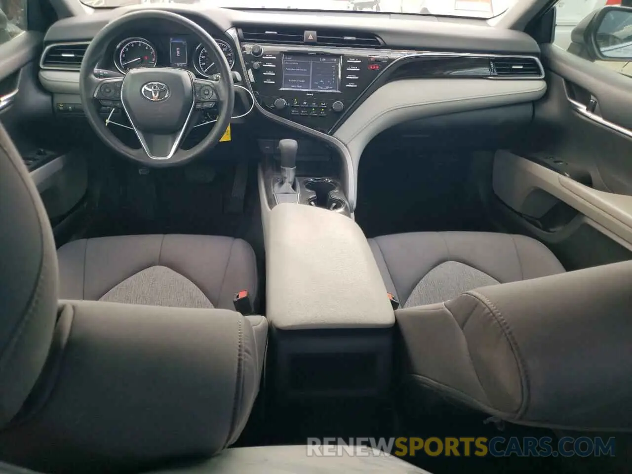 8 fotografías del automóvil dañado 4T1C11AK5LU401651 TOYOTA CAMRY 2020