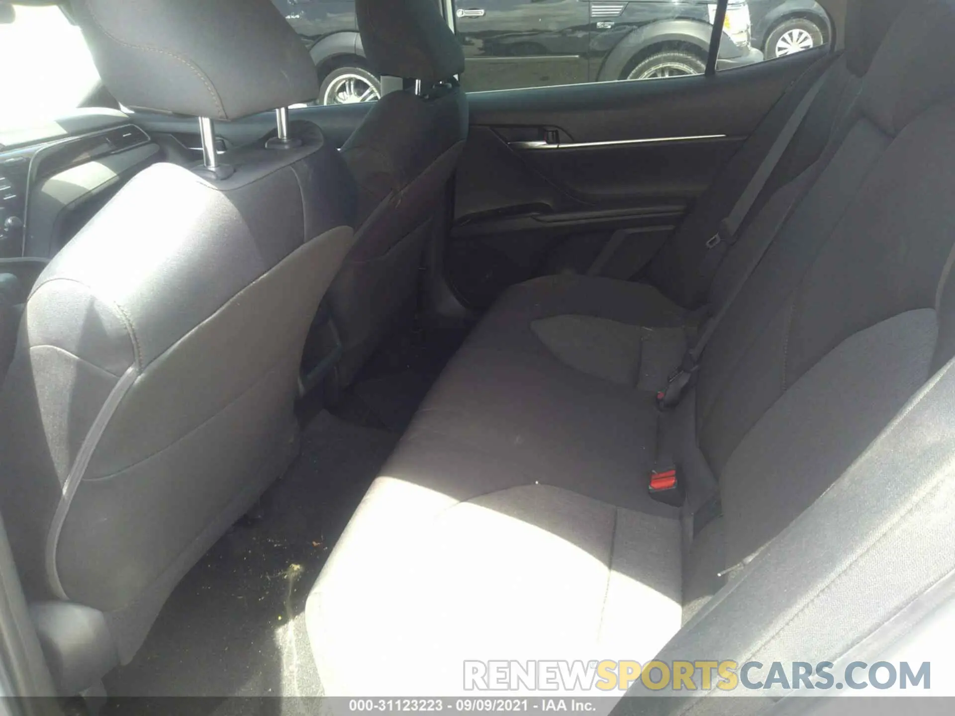 8 fotografías del automóvil dañado 4T1C11AK5LU865703 TOYOTA CAMRY 2020