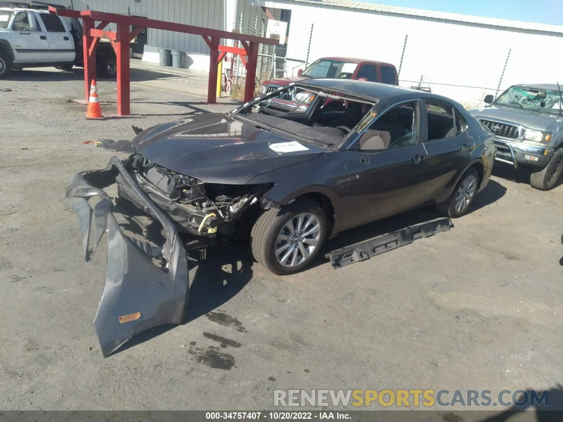 2 fotografías del automóvil dañado 4T1C11AK5LU904192 TOYOTA CAMRY 2020