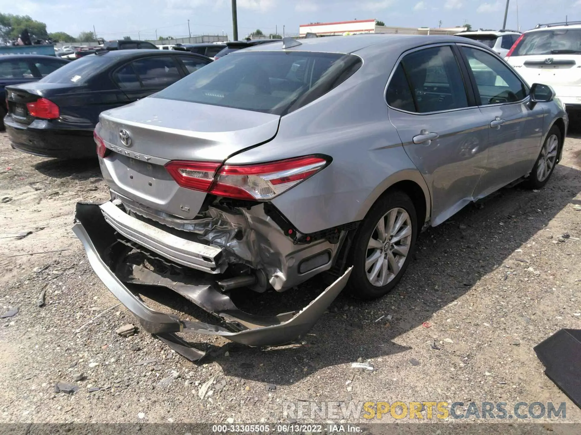 4 fotografías del automóvil dañado 4T1C11AK5LU924832 TOYOTA CAMRY 2020
