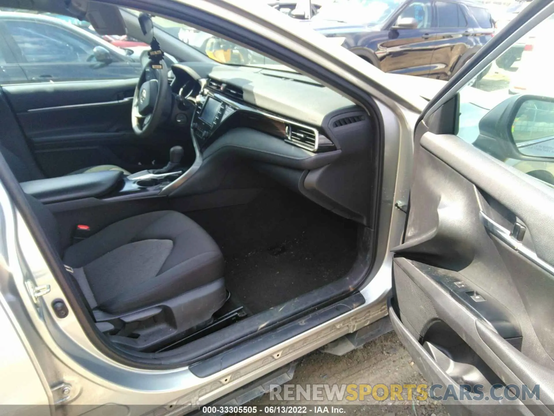 5 fotografías del automóvil dañado 4T1C11AK5LU924832 TOYOTA CAMRY 2020