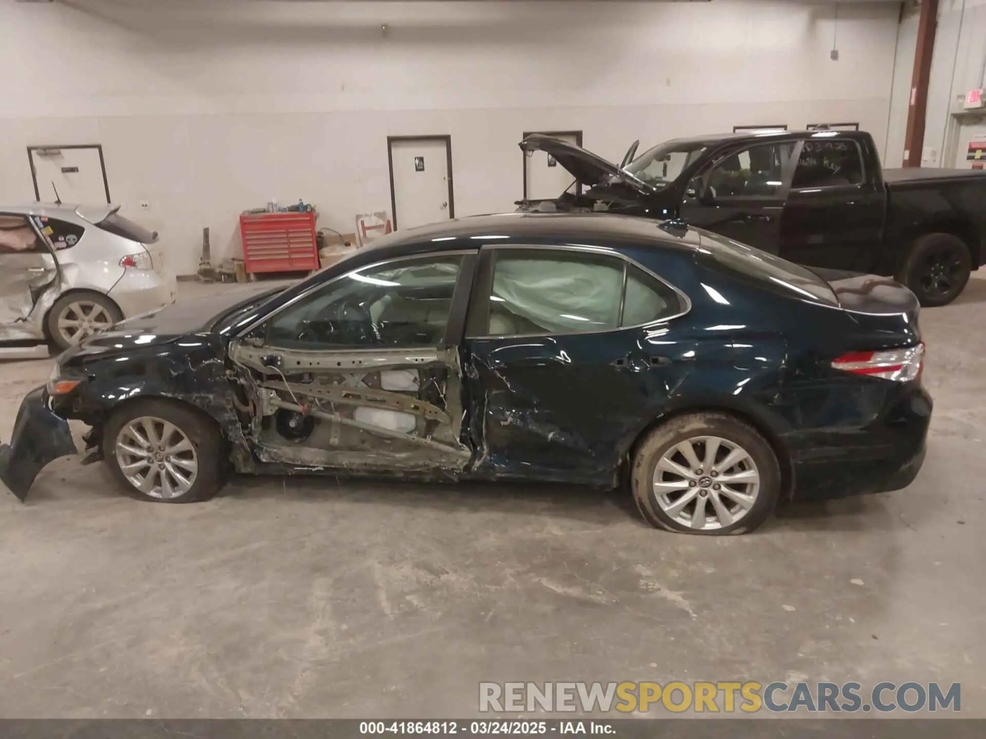14 fotografías del automóvil dañado 4T1C11AK5LU926564 TOYOTA CAMRY 2020