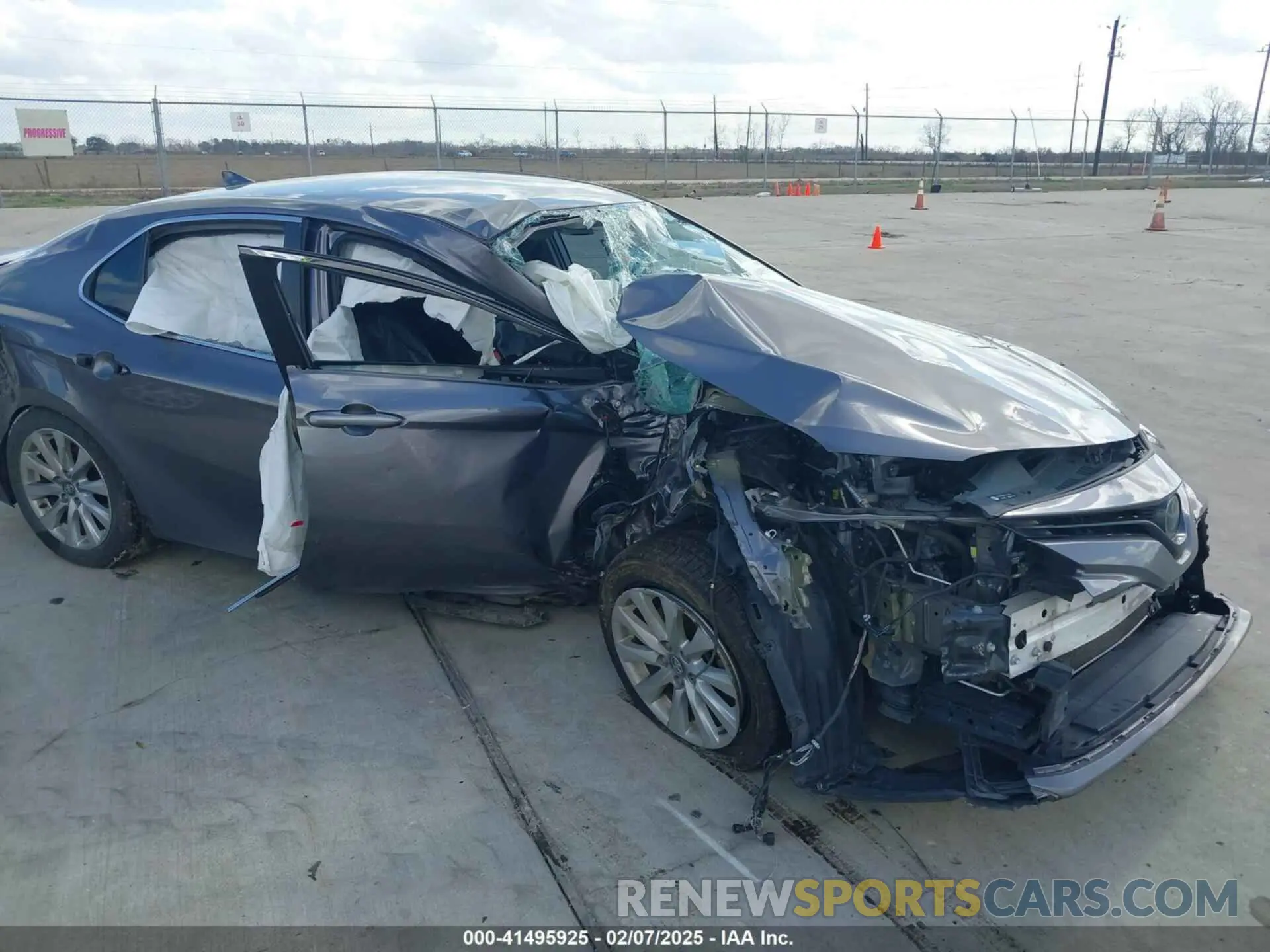 1 fotografías del automóvil dañado 4T1C11AK5LU929500 TOYOTA CAMRY 2020