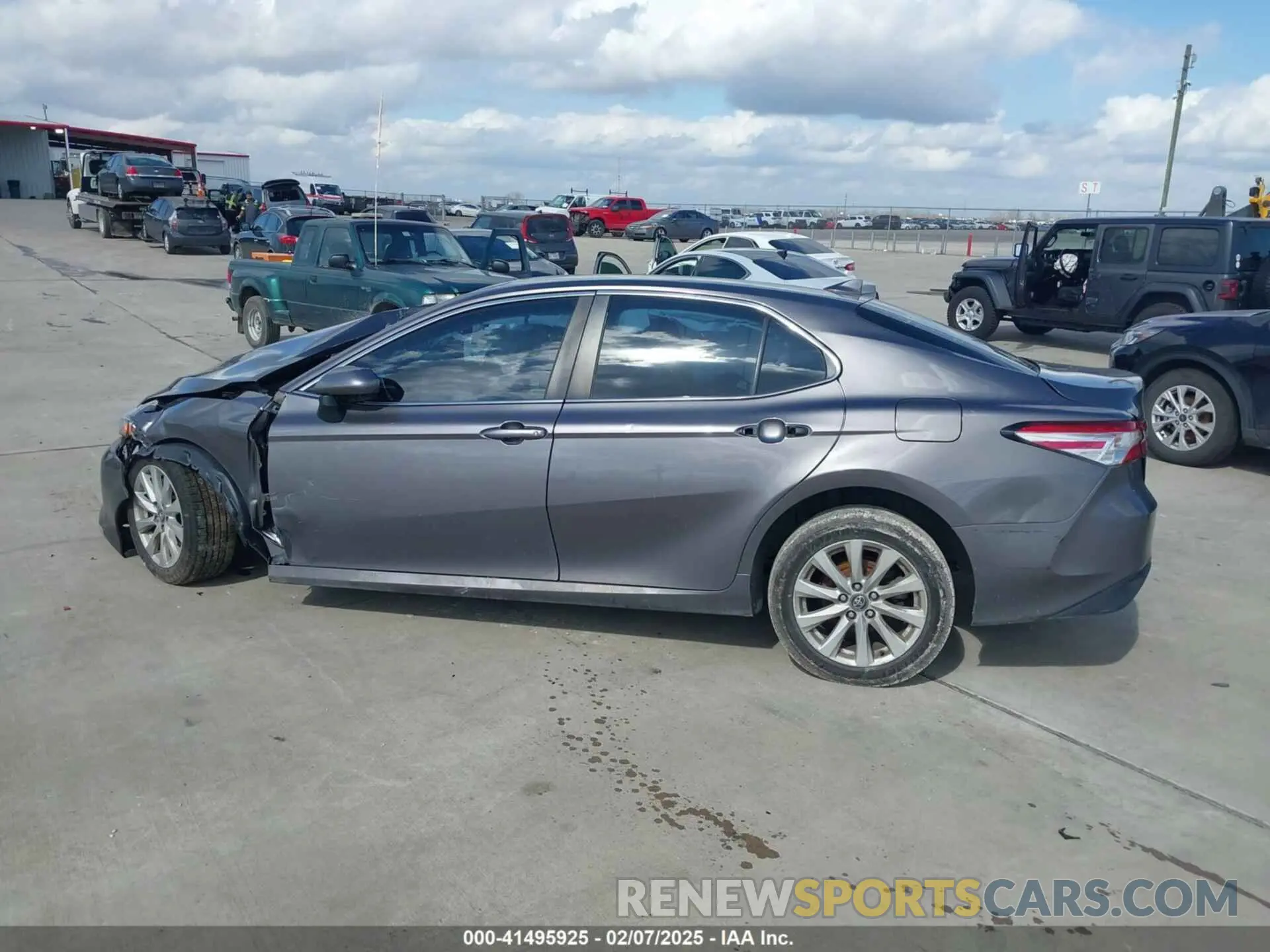 14 fotografías del automóvil dañado 4T1C11AK5LU929500 TOYOTA CAMRY 2020
